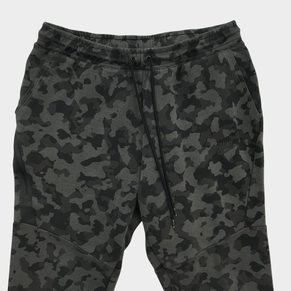 Nike Sportswear Tech Fleece Camo Joggers Mens Camouflage Pants L CJ598-010